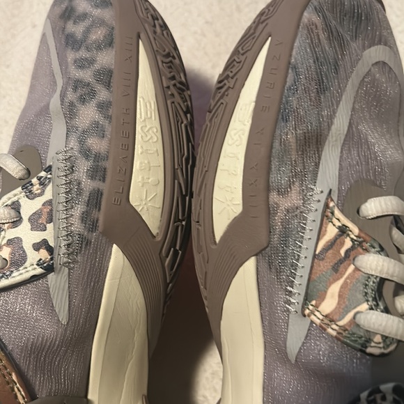 Men’s shoes Kyrie, leopard camo size 11 new no box - Picture 6 of 11